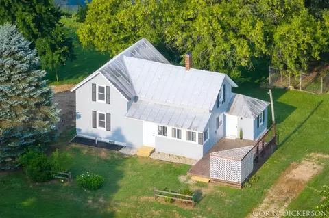3472 25th, Hopkins, MI 49328