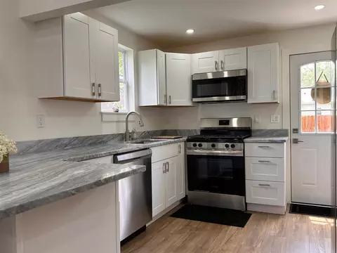 Kitchen - 522 Lakeview, Gregory, MI 48137 photo 1 of 3
