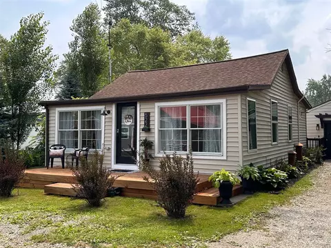 522 Lakeview, Gregory, MI 48137