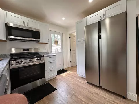 Kitchen - 522 Lakeview, Gregory, MI 48137 photo 3 of 3