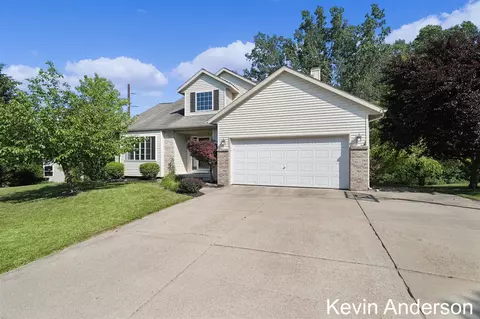 232 Glendale, Rockford, MI 49341