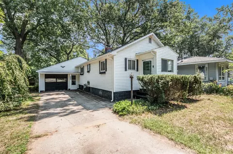 640 West, Muskegon, MI 49442