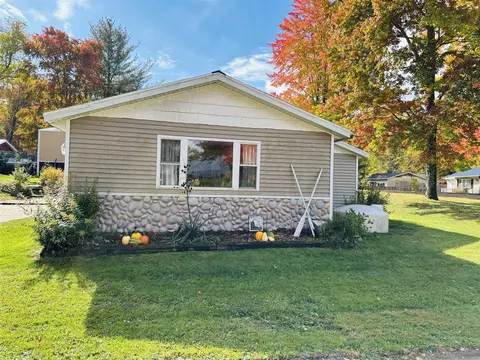 23390 Bluegill Rd, Sears, MI 49679