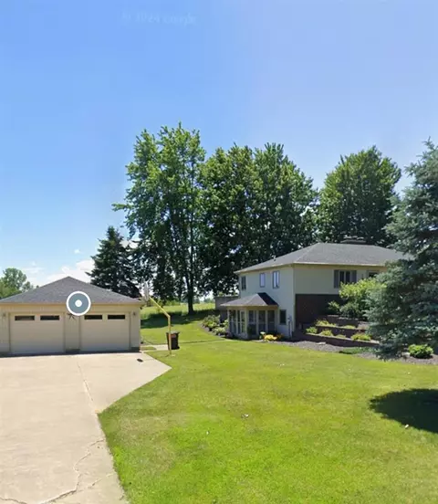 1822 138th, Dorr, MI 49323