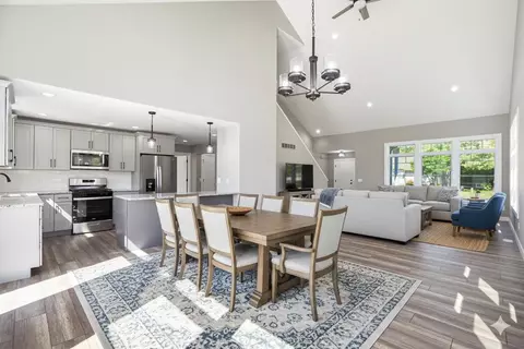 Dining - 233 Markus Gln, Plainwell, MI 49080 photo 1 of 2