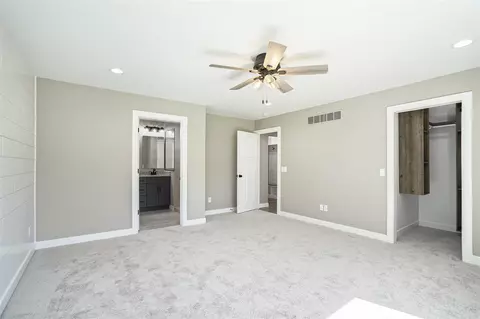 Bedroom - 233 Markus Gln, Plainwell, MI 49080 photo 3 of 6