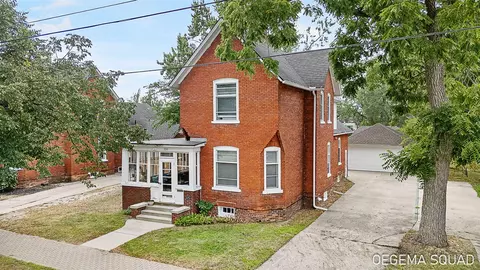 330 Central, Holland, MI 49423