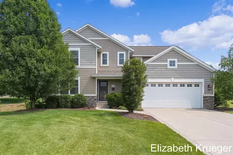 1743 Silverbow, Caledonia, MI 49316