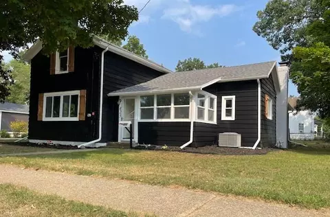 423 Kalamazoo, Otsego, MI 49078