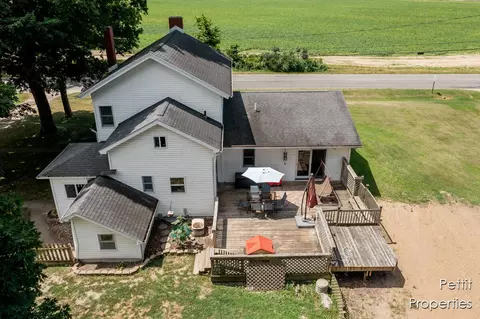 Exterior - 65239 Youngs Pr, Constantine, MI 49042 photo 9 of 9