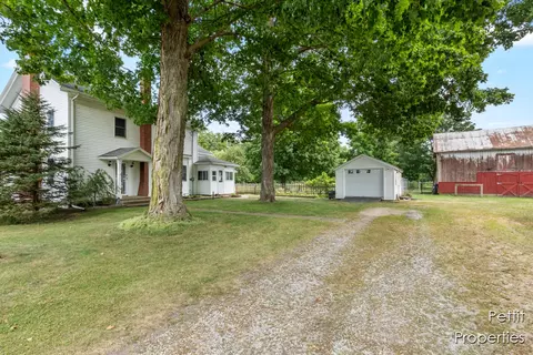 Exterior - 65239 Youngs Pr, Constantine, MI 49042 photo 1 of 9