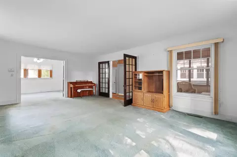 Living - 426 State, Adrian, MI 49221 photo 3 of 3
