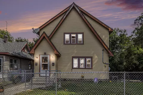 623 Dickinson, Grand Rapids, MI 49507