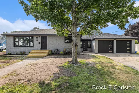 2883 Dawes, Muskegon, MI 49441