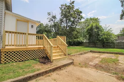Exterior - 809 State, Three Rivers, MI 49093 photo 9 of 11