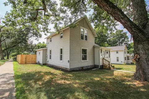 Exterior - 809 State, Three Rivers, MI 49093 photo 3 of 11