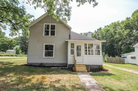 Exterior - 809 State, Three Rivers, MI 49093 photo 2 of 11
