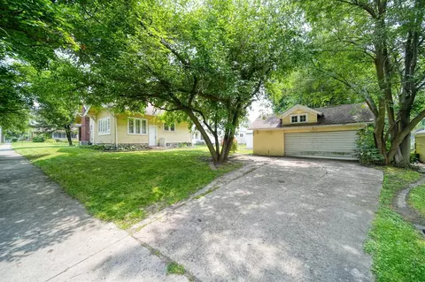 Exterior - 900 2nd, Jackson, MI 49203 photo 8 of 12
