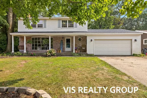 1689 Bonneville Dr, Norton Shores, MI 49441