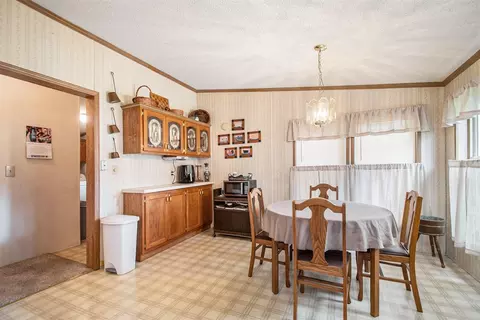 Dining - 209 Terre Coupe, Buchanan, MI 49107 photo 2 of 2
