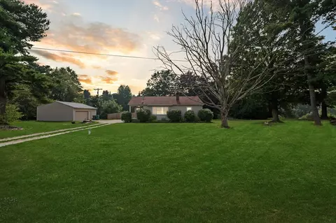 6935 Stony Crk, Ypsilanti, MI 48197