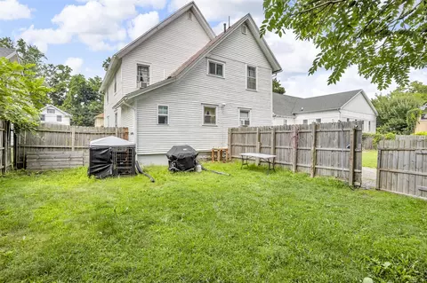 1611 Third, Jackson, MI 49203 photo 3