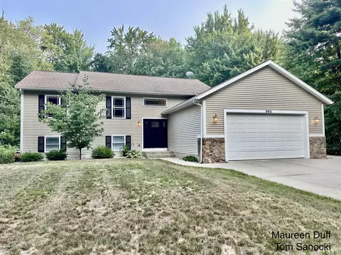 993 W Tyler, Muskegon, MI 49445