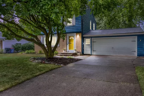 1747 Eastbrook, Grand Rapids, MI 49508