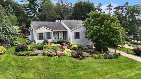10700 Charring Cross, Whitmore Lake, MI 48189