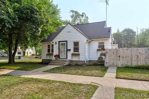 509 Washington, Holland, MI 49423