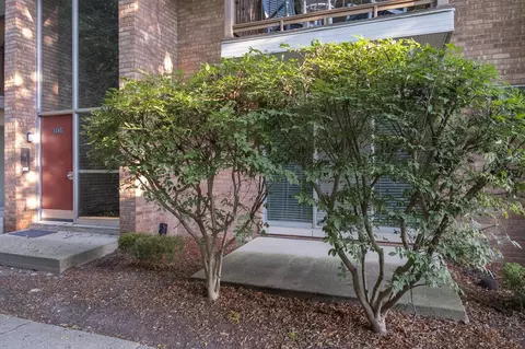 1245 Island #102, Ann Arbor, MI 48105
