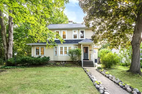 324 Highlake, Ann Arbor, MI 48103