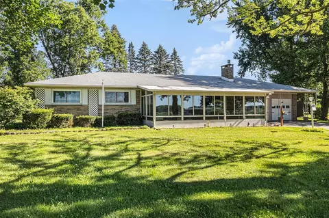 6730 Austin Rd, Saline, MI 48176