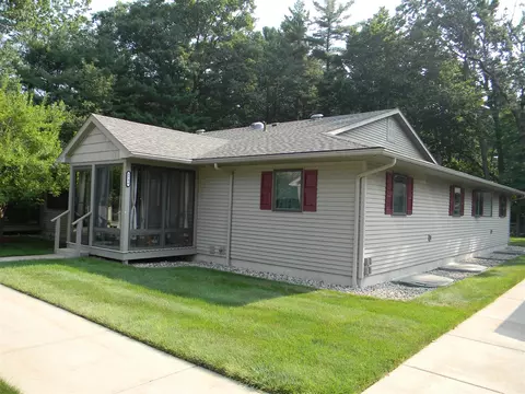 5756 W Brookwood, Ludington, MI 49431