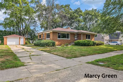 1019 Colfax, Grand Haven, MI 49417