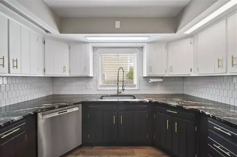 Kitchen - 811 S Webster, Jackson, MI 49203 photo 1 of 4