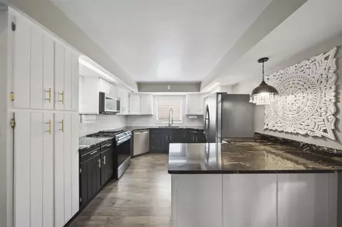 Kitchen - 811 S Webster, Jackson, MI 49203 photo 2 of 4