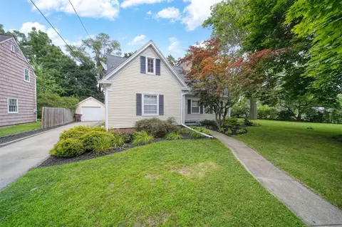Exterior - 811 S Webster, Jackson, MI 49203 photo 12 of 13