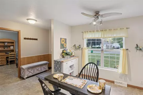 Entry Way - 2139 Lewis Dr, Niles, MI 49120 photo 1 of 3