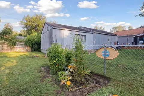 Exterior - 2139 Lewis Dr, Niles, MI 49120 photo 9 of 14