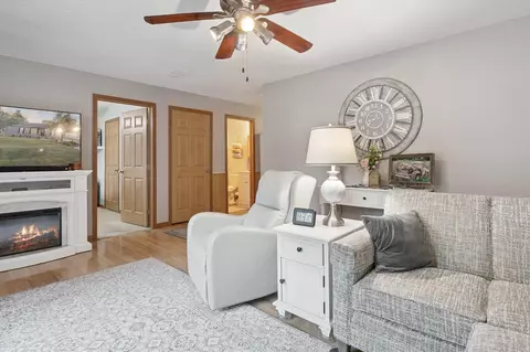 Living - 2139 Lewis Dr, Niles, MI 49120 photo 4 of 4