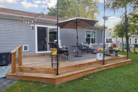 Exterior - 2139 Lewis Dr, Niles, MI 49120 photo 6 of 14