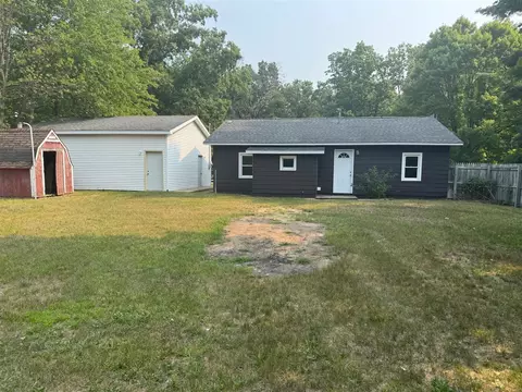 140 E Pierce, White Cloud, MI 49349 photo 4
