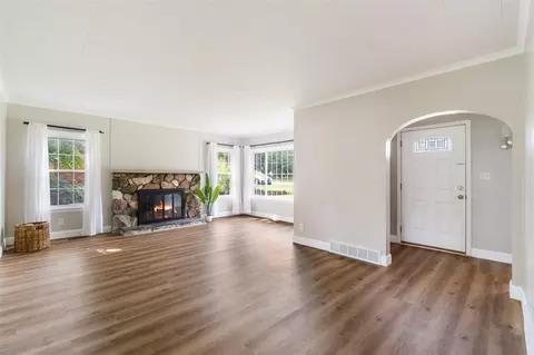 1307 W Morrell, Jackson, MI 49203 photo 8