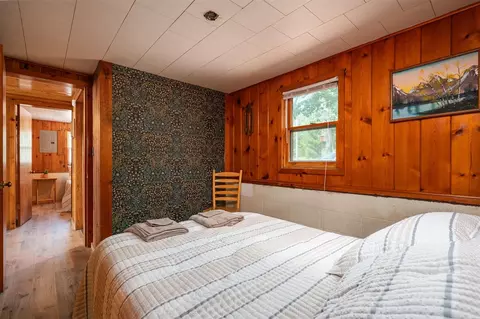 Bedroom - 4558 W Unora, Baldwin, MI 49304 photo 6 of 6