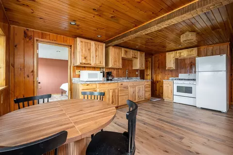 Kitchen - 4558 W Unora, Baldwin, MI 49304 photo 3 of 4