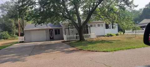 436 Rose Park, Holland, MI 49424
