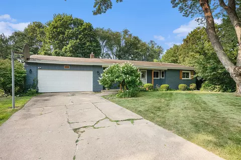 3302 Northview Dr, Kalamazoo, MI 49004