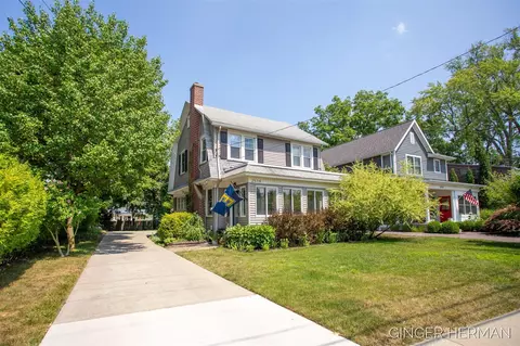 2519 Lake, Grand Rapids, MI 49506