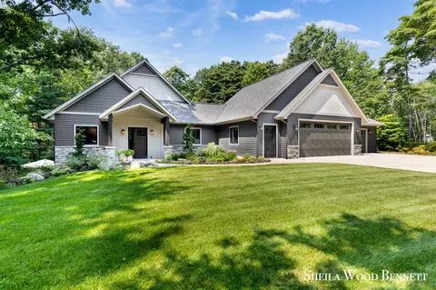 4218 64th, Holland, MI 49423